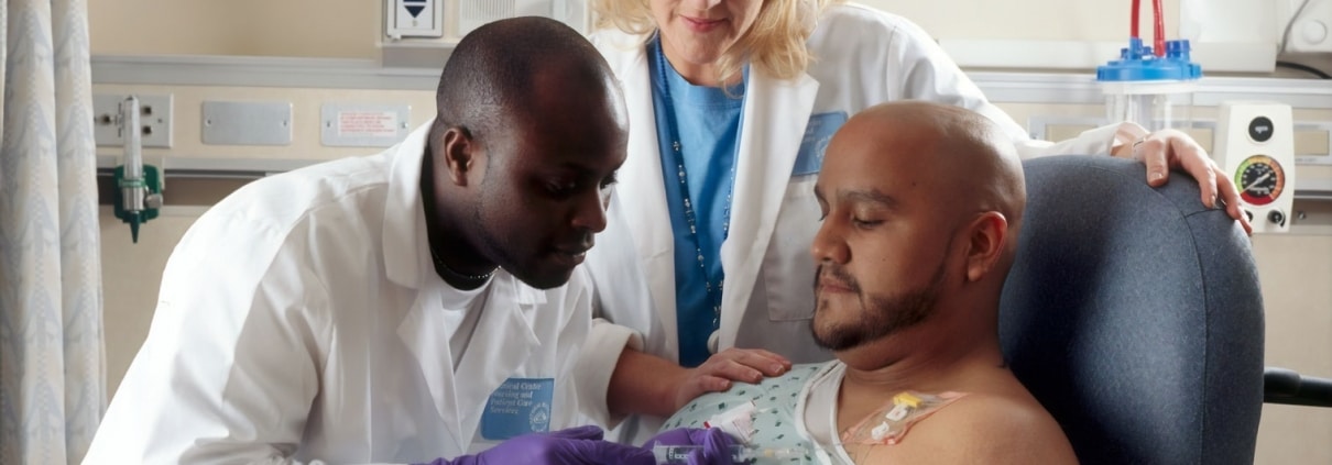 General Nurse Practitioner with a patient